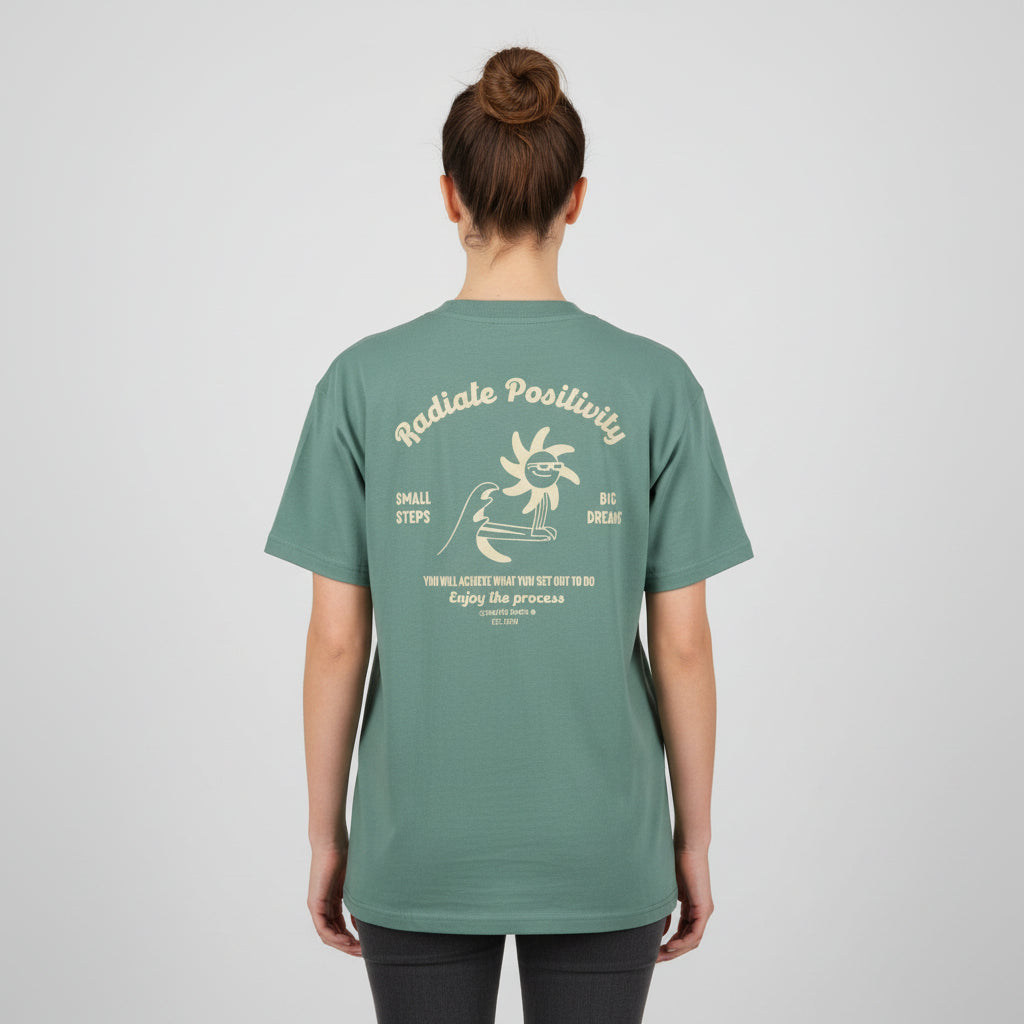 Camiseta oversize "Radiate positivity"