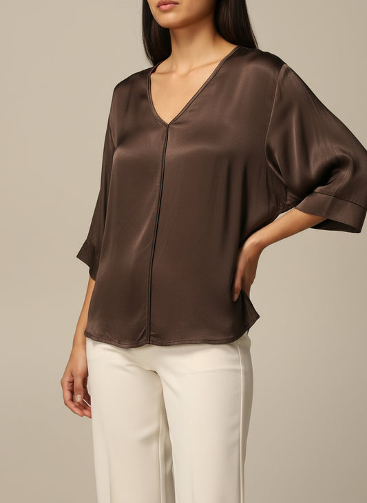 Blusa marrón satinada